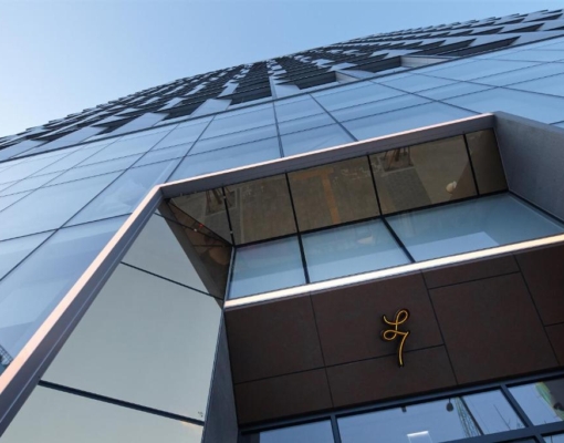 Distribution Giants Lotte and Shinsegae Making Momentous Shift in REITs Strategy from Retail to Hotels